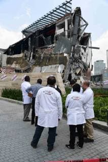 July 12 2018 EUM20180712ACT08 JPG CITY OF MEXICO CollapseDROWX CDMX July 12, 2018 Aspects of the collapse in the Commercial Plaza Artz in Periferico at the height of the colony Pedregal sur Delegation Ã lvaro Obregon Civil Protection elements of the capital police and Expert Services they carry out works in the zone No injured or deceased are reported Photo Agency EL UNIVERSALFrancisco RodriguezEEL  - ZUMAu78_ 20180712_zaf_u78_039 Copyright: xElxUniversalx