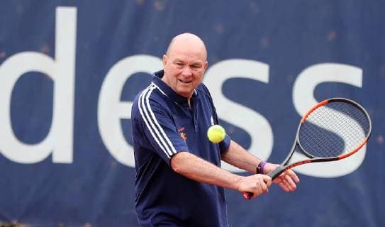 Tennis duel politics against economics Dr Volker Mueller Braunschweig