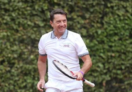 Tennisduell politics against economy Hermann Eppers Braunschweig