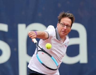 Tennis duel politics against economy Dr Stefan Birkner Braunschweig