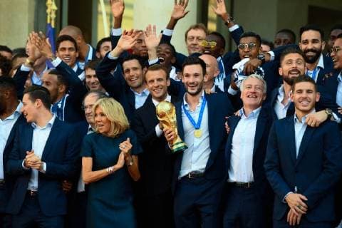 Arrivals at the reception at the Elysee in honor of the French football team World Champion 2018 Didier Deschamps (Coach of the France football team);Noël Le Graët;Hugo Lloris;Emmanuel Macron;Brigitte Macron Paris France  592627