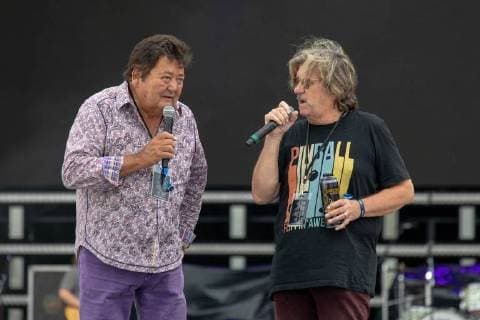 July 19, 2018 - Twin Lakes, Wisconsin, U.S - TERRY REE and BRUCE WILLIAMS The Indian and the White Guy entertain between sets during the Country Thunder Music Festival in Twin Lakes, Illinois Twin Lakes U.S. - ZUMAs135 20180719_zap_s135_038 Copyright: xDanielxDeSloverx