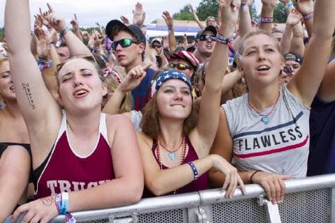 July 22, 2018 - Brooklyn, Michigan, U.S - Fans watch TYLER FARR perform at the Faster Horses Country Music Festival. Brooklyn U.S. - ZUMAm242 20180722_zap_m242_036 Copyright: xScottxMapesx