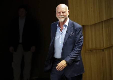 January 18, 2017 - San Diego, CA, USA - Human genome research pioneer, J. Craig Venter, executive chairman of Human Longevity and CEO of the J. Craig Venter Institute, is introduced a symposium at the Altman Clinical and Translational Research Institute on the campus of UCSD on Jan. 18, 2017 in San Diego, Calif. San Diego USA - ZUMAm67_ 20170118_zaf_m67_043 Copyright: xHowardxLipinx