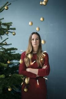 Portrait of annoyed woman at Christmas time model released Symbolfoto property released  MOEF01360