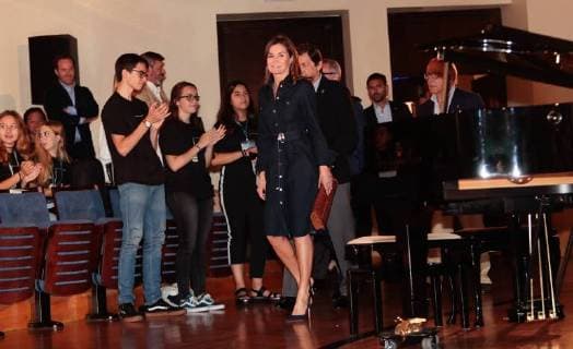 THE QUEEN COURSES SUMMER SCHOOL INTERNATIONAL MUSIC FOUNDATION PRINCESS ASTURIAS OVIEDO DRESS BLACK LETIZIA ORTIZ ROCASOLANO 26 07 2018 THE QUEEN COURSES SUMMER SCHOOL INTERNATIONAL MUSIC FOUNDATION PRINCESS ASTURIAS OVIEDO DRESS BLACK 888 cordon press  AurelioxFlorez LA REINA CURSOS VERANO ESCUELA INTERNACIONAL MUSICA FUNDACION PR