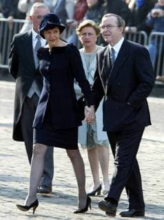 BRU368 - 20030412 - BRUSSELS, BELGIUM : Wilfried Maertens (R) and his wife (L) arrive for the ceremony in Sint-Michiels & Goedele Saint-Michel & Gudule Cathedral of Brussels, for Prince Laurent and Claire s wedding, Saturday 12 April 2003. YVESxBOUCAU  x1247253x