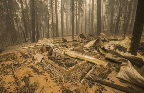 August 6, 2018 - Dardnelle, California, U.S.A - Several home in the Dardanelles area did not survive the extreme winds Sunday Aug. 5, 2018. The Donnell Fire in Tuolumne County has grown to 11,074 Acres according to the U.S. Forest Service. Dardnelle U.S.A - ZUMAbk2_ 20180806_zaf_bk2_017 Copyright: xMartyxBicekx