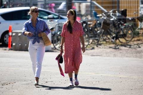 Chic showgoers attending the Resume runway show during Copenhagen Fashion Week - Aug 7, 2018 - CPHFW: Spring 2019 Street Style Day 1, Copenhagen Denmark  Copyright: xZachxChasex h_00534020