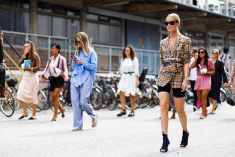 A chic showgoer posing outside the J.Lindeberg runway show during Copenhagen Fashion Week - Aug 8, 2018 - CPHFW: Spring 2019 Street Style Day 2, Copenhagen Denmark  Copyright: xZachxDoddsx h_00534717