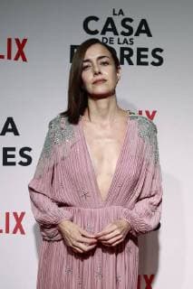 Mexican actress Cecilia Suarez poses during the red carpet of the presentation of the new Netflix series La Casa de las Flores (The House of the flowers), in Mexico City, Mexico, 08 August 2018. The premier of the Mexican production, created by director Manolo Caro and which addresses topics such as homosexuality and the recreational use of marijuana, will be on 10 August on the Netflix platform. Red carpet of the Netflix Mexican series La Casa de las Flores !ACHTUNG: NUR REDAKTIONELLE NUTZUNG!  Copyright: xJosexMendezx CMX01 20180809-636693933165362450