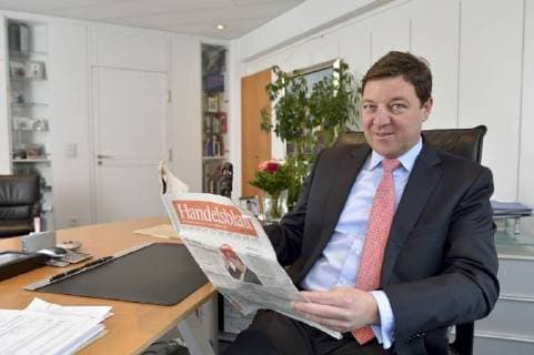Handelsblatt Leser München, 12.02.2014 Handelsblatt Leser Dr. Marcus Lingel, persönlich haftender Gesellschafter der Merkur Bank in München. München Bayern Deutschland *** Handelsblatt Readers Munich 12 02 2014 Handelsblatt Reader Dr Marcus Lingel personally liable partner of Merkur Bank in Munich Munich Bavaria Germany Copyright: argumx xThomasxEinberger