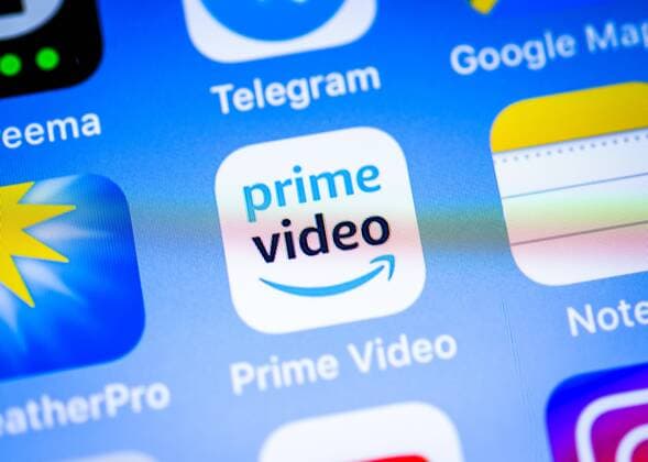 Amazon Prime Video Streaming Service App Icon on iPhone iOS Smartphone Screen Display Close Up Detail Germany Europe Copyright: imageBROKER/ValentinxWolf iblvfw04728848.jpg