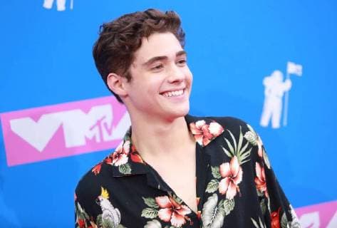 Joshua Bassett arrives on the red carpet at the 35th annual MTV Video Music Awards at Radio City Music Hall in New York City on August 20, 2018.  NYP20180820365 SERENAxXU-NING