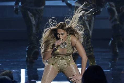 Vanguard award winner Jennifer Lopez performs during the 35th annual MTV Video Music Awards at Radio City Music Hall in New York City on August 20, 2018.  NYP20180820138 JOHNxANGELILLO