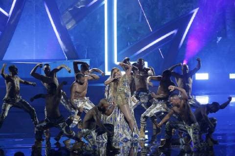 Vanguard award winner Jennifer Lopez performs during the 35th annual MTV Video Music Awards at Radio City Music Hall in New York City on August 20, 2018.  NYP20180820139 JOHNxANGELILLO