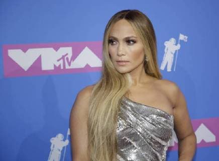 Jennifer Lopez arrives on the red carpet at the 35th annual MTV Video Music Awards at Radio City Music Hall in New York City on August 20, 2018.  NYP20180820409 SERENAxXU-NING