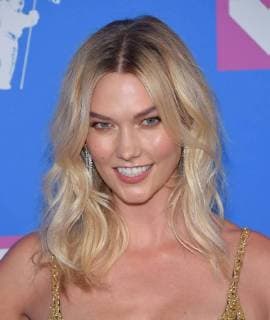 Karlie Kloss arriving at the MTV Video Music Awards in New York City - Aug 20, 2018 - 2018 MTV Video Music Awards, New York City New York United States Radio City Music Hall  Copyright: xOConnorx xAFF-USA.comx h_00537639