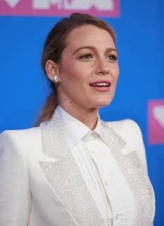 Blake Lively arrives on the red carpet at the 35th annual MTV Video Music Awards at Radio City Music Hall in New York City on August 20, 2018.  NYP20180820424 SERENAxXU-NING