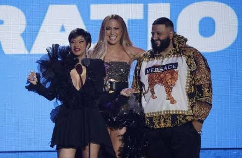 Cardi B (L), Jennifer Lopez (C), and DJ Khaled accept the Best Collaboration award during the 35th annual MTV Video Music Awards at Radio City Music Hall in New York City on August 20, 2018.  NYP20180820166 JOHNxANGELILLO