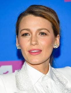 Blake Lively arriving at the MTV Video Music Awards press room in New York City - Aug 20, 2018 - MTV Video Music Awards 2018, New York City New York United States Radio City Music Hall  Copyright: xOConnorx h_00537683