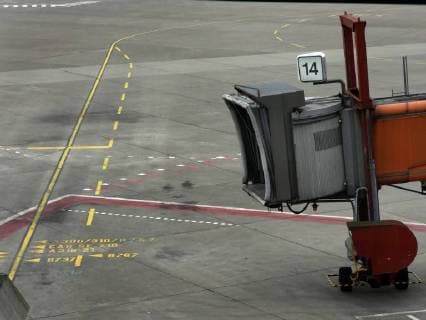 Fluggastbruecke Flughafen Berlin Tegel *** Passenger bridge Airport Berlin Tegel