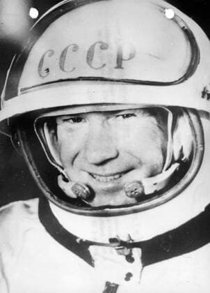 - Five years ago, the 18 03 1965, in the flight Voskhod II , the sovietic cosmonaut Alexei Leonov went outside his capsule and walked in space. The picture is a portrait of Alexei Leonov. ARCHIVES  x34475976x