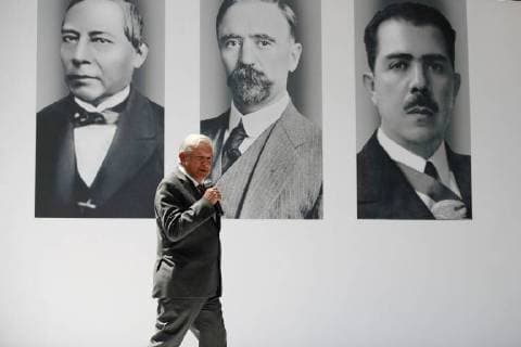 Mexican President-elect Andres Manuel Lopez Obrador delivers a press conference, in Mexico City, Mexico, 24 August 2018. Obrador announced that he will maintain both the Army and the Marines patroling the streets to grant the security, since the Federal Police is not yet ready to do it. Lopez Obradot will maintain Army in the streets to grant security !ACHTUNG: NUR REDAKTIONELLE NUTZUNG!  Copyright: xJosexMendezx MEX01 20180824-636707445293186482