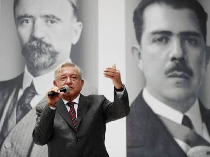 News Bilder des Tages News Bilder des Tages Mexican President-elect Andres Manuel Lopez Obrador delivers a press conference, in Mexico City, Mexico, 24 August 2018. Obrador announced that he will maintain both the Army and the Marines patroling the streets to grant the security, since the Federal Police is not yet ready to do it. Lopez Obradot will maintain Army in the streets to grant security !ACHTUNG: NUR REDAKTIONELLE NUTZUNG!  Copyright: xJosexMendezx MEX03 20180824-636707445936314577