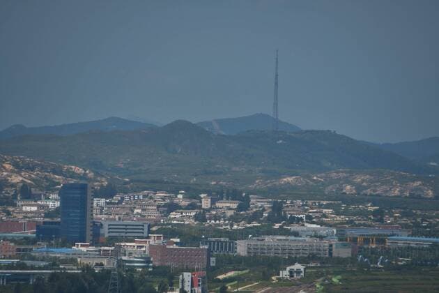 North Korea s town Kaesong are seen from the Dorasan Observatory in the Civilian Control area near the demilitarized zone (DMZ) in Paju, South Korea on August 26, 2018.  TKP2018082620 KEIZOxMORI