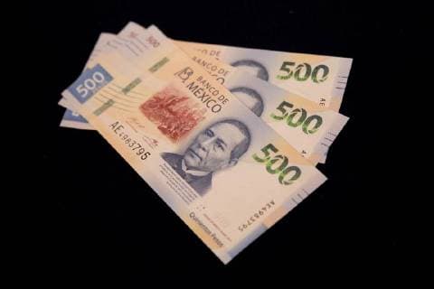 A view of the news 500 pesos bill with the face of president Benito Juarez, presented today in Mexico City, Mexico, 27 August 2018. Mexico presents new 500 pesos bill with the face of Benito Juarez !ACHTUNG: NUR REDAKTIONELLE NUTZUNG!  Copyright: xSáshenkaxGutiérrezx MEX053 20180828-636710165513844469