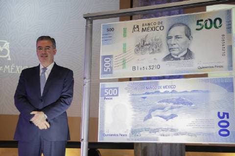August 27 2018 EUM20180827ECO04 JPG CITY OF MEXICO MoneyBilletes 500 pesos August 27, 2018 Aspects of the presentation of the new design of the 500 peso bill with the image of Benito Juarez at the front Includes security improvements, functionality and durability In the image Alejandro Diaz de Leon Governor of the Bank of Mexico Banxico Photo Agency EL UNIVERSALIvan StephensEELG  - ZUMAu78_ 20180827_zaf_u78_048 Copyright: xElxUniversalx