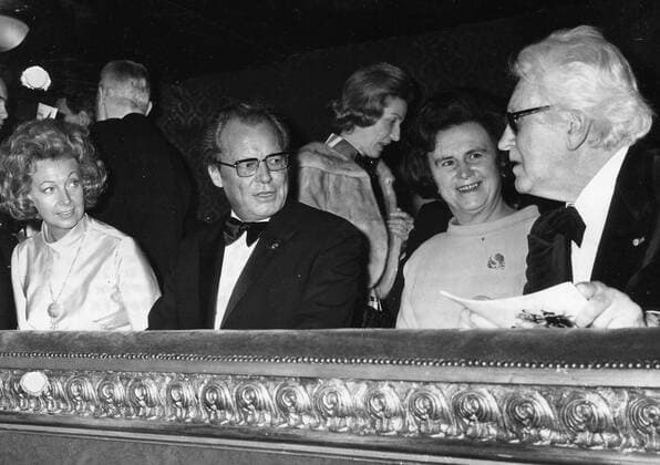 Chancellor Willy Brandt and his spouse at the Théâtre Royal de la Monnaie for a representation of Love s Labour Lost. (BELGA ARCHIVES)  x8968981x
