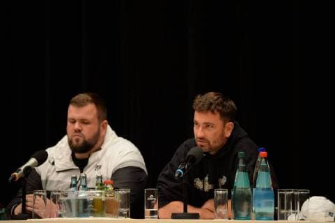 Chemnitz 03 September 2018 Bildinfo Monchi and Materia on the podium Press conference on the concert wirsindmehr in Chemnitz Press conference on the concert wirsindmehr in Chemnitz With the dead trousers Fine cream fish fillet Trettmann KIZ force club Nura Materia Casper The press conference was held in the Stadthalle