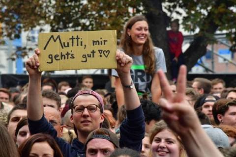 To the concert against xenophobia and racism in Chemnitz are according to the city administration on early Monday evening 03 09 18 approximately 50,000 humans come to the free event under the motto we are more in the city center had invit Copyright: epd-bild WolfgangxSchmidt EDITORIAL USE ONLY