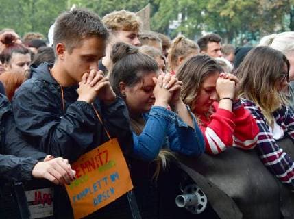 To the concert against xenophobia and racism in Chemnitz are according to the city administration on early Monday evening 03 09 18 approximately 50,000 humans come to the free event under the motto we are more in the city center had invit Copyright: epd-bild WolfgangxSchmidt EDITORIAL USE ONLY