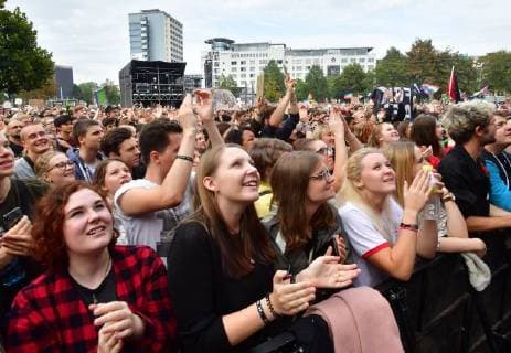 To the concert against xenophobia and racism in Chemnitz are according to the city administration on early Monday evening 03 09 18 approximately 50,000 humans come to the free event under the motto we are more in the city center had invit Copyright: epd-bild WolfgangxSchmidt EDITORIAL USE ONLY