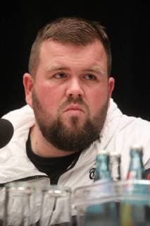 Chemnitz We are more singers Jan Monchi Gorkow Fine cream fish fillet on the occasion of a press conference to the concert against right-wing radicalism and xenophobia We are more on 03 09 2018 in Chemnitz 20180903SFL0010