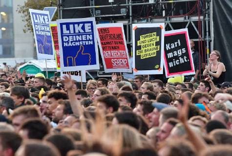About 50 000 people came to the concert against xenophobia and racism in Chemnitz on early Monday evening 03 09 18 Photo The rapper Trettmann To the free event under the motto We are more in the city center had Copyright: epd-bild WolfgangxSchmidt EDITORIAL USE ONLY