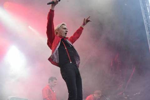 03 09 2018 xkhx Chemnitz We are more up against right-wing hate Prohekt Chemnitzer cultural institutions open air concert with Felix Brummer singer of the band Kraftklub