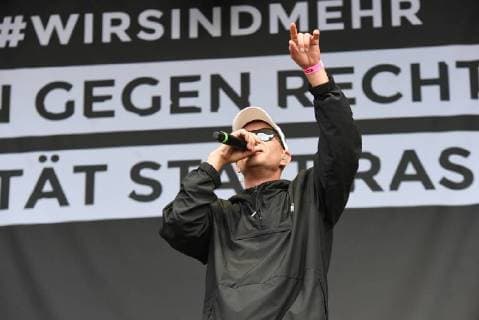 03 09 2018 xkhx Chemnitz We are more up against right-wing hate Prohekt Chemnitz cultural institutions Open Air concert with the Saxon rapper Trettmann iHip Hop RnB and Dancehall singer