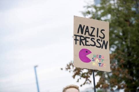 Visitors from the wirsindmehr concert against right in front of the Johanniskirche Chemnitz 03 09 2018 Foto:xM.xKremerx xFuturexImage