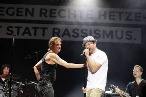 The Toten Hosen live at the wirsindMore Concert against right in front of the Johanniskirche Chemnitz 03 09 2018 Foto:xB.xKriemannx xFuturexImage