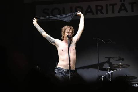 The Toten Hosen live at the wirsindMore Concert against right in front of the Johanniskirche Chemnitz 03 09 2018 Foto:xB.xKriemannx xFuturexImage