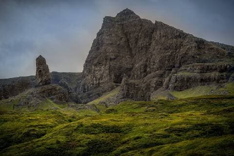Old Man of Storr The Old Man of Storr is a 48-meter high spur on the Inner Hebrides, the Scottish island of Skye. It is located on the Trotternish peninsula about ten kilometers north of the islands capital, Portree, and is one of Portree Skyes most famous landmarks