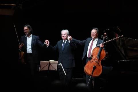 Frankfurt, Rheingau Musik Festival (180905) -- FRANKFURT, Sept. 5, 2018 -- Cellist Yo-Yo Ma, pianist Emanuel Ax and violinist Leonidas Kavakos (from R to L) perform at the 31st Rheingao Music Festival in Frankfurt, Germany, on Sept. 4, 2018. ) (jmmn) GERMANY-FRANKFURT-RHEINGAO MUSIC FESTIVAL LuoxHuanhuan 