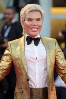 Entertainment Themen der Woche KW36 Entertainment Bilder des Tages 75th Venice Film Festival, Red Carpet film 22 July . Pictured: Rodrigo Alves  Copyright: xAlbertoxTerenghi Veneziax2018x x xVeneziax