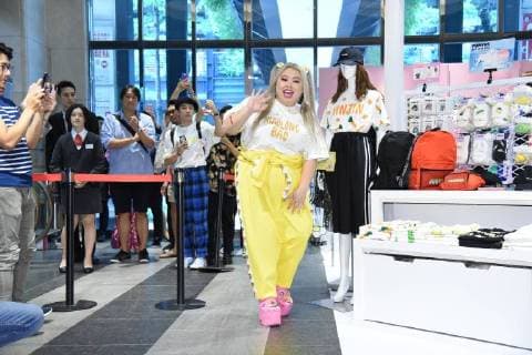 Naomi Watanabe promotes her own fashion brand in Taipei,Taiwan, China on 05th September, 2018.(Photo by TPG)  201809052002