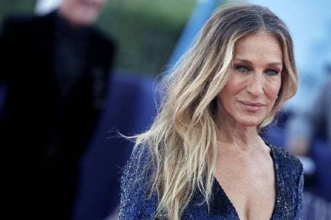 44th Deauville American Film Festival - Red Carpet. Pictures: Laurent Guerin E Press Photo Sarah Jessica Parker Deauville France  594172