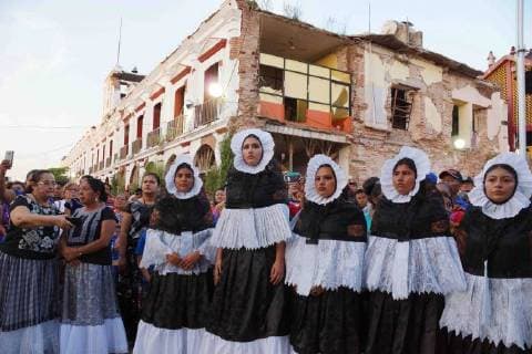 Mexiko, Gendenken des Chiapas Erdbeben 2017 September 7, 2018 - EUM20180907SOC23.JPG .JUCHITÃN. Oax. AniversaryAniversario-Sismo.- 7 de septiembre del 2018. A un ano del sismo de magnitud 8,2, con epicentro en Chiapas, se realiza misa en conmemoracion de las victimas, en la explanada municipal de Juchitan. Foto: Agencia EL UNIVERSALMAR  - ZUMAu78_ 20180907_zaf_u78_082 Copyright: xElxUniversalx